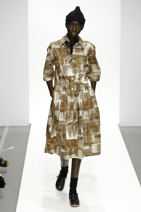 woman<br>SS20