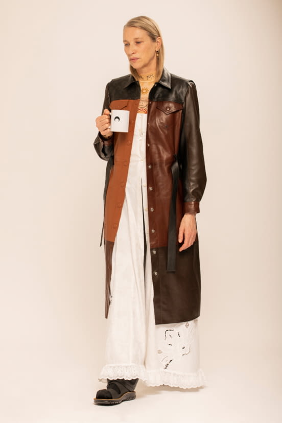 woman<br>FW21