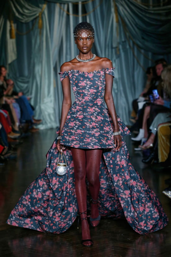 woman<br>FW22