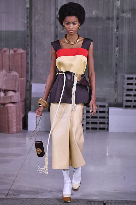 woman<br>F/W 18