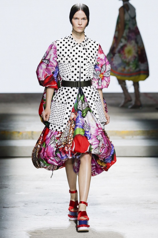 woman<br>SS18