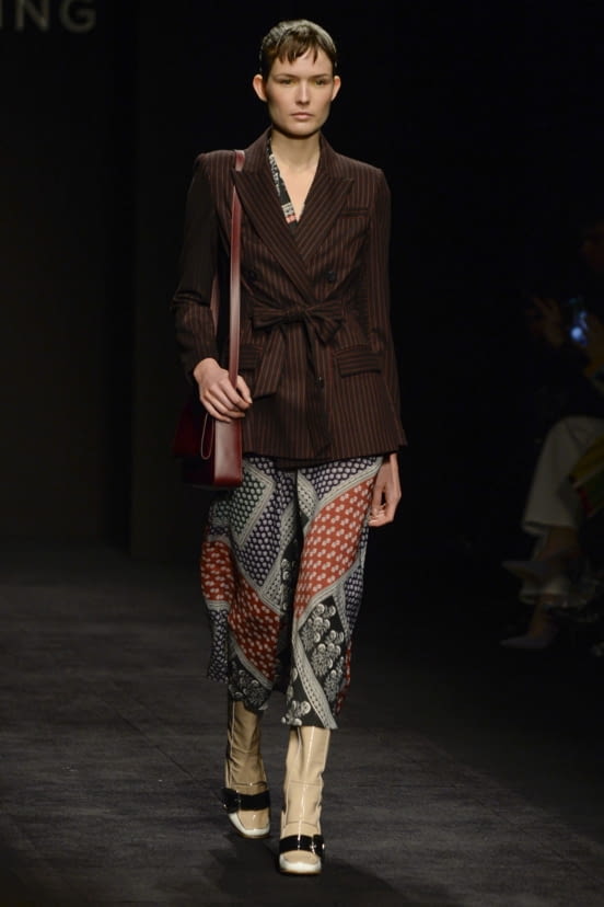 woman<br>FW20