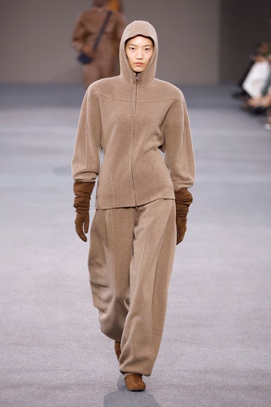 woman<br>FW26