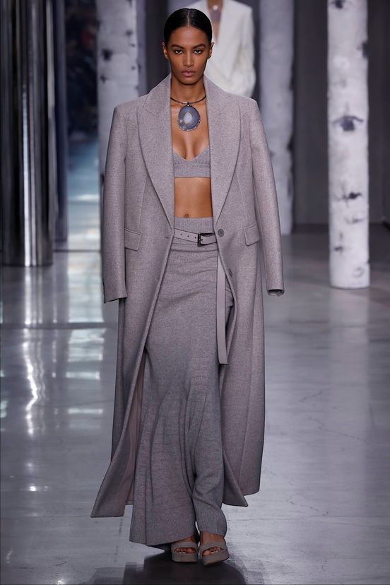 woman<br>FW23