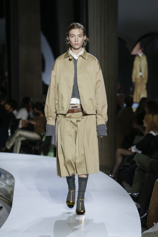 woman<br>SS22