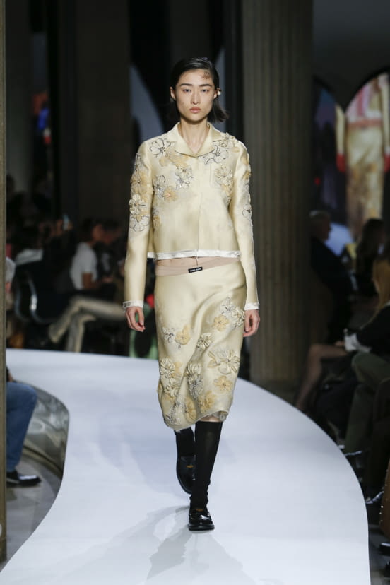 woman<br>SS22