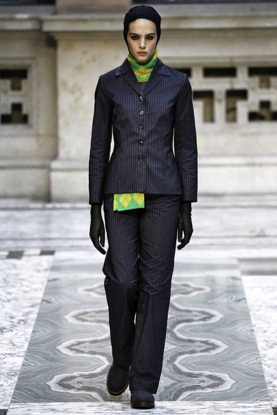 woman<br>FW19