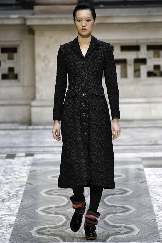 woman<br>FW19