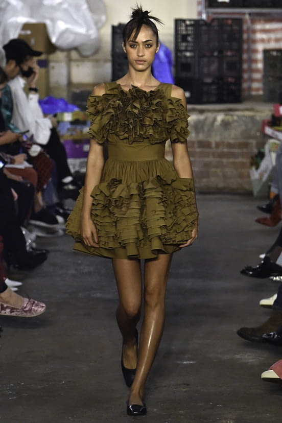 woman<br>SS19