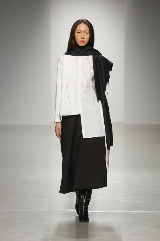 woman<br>FW24