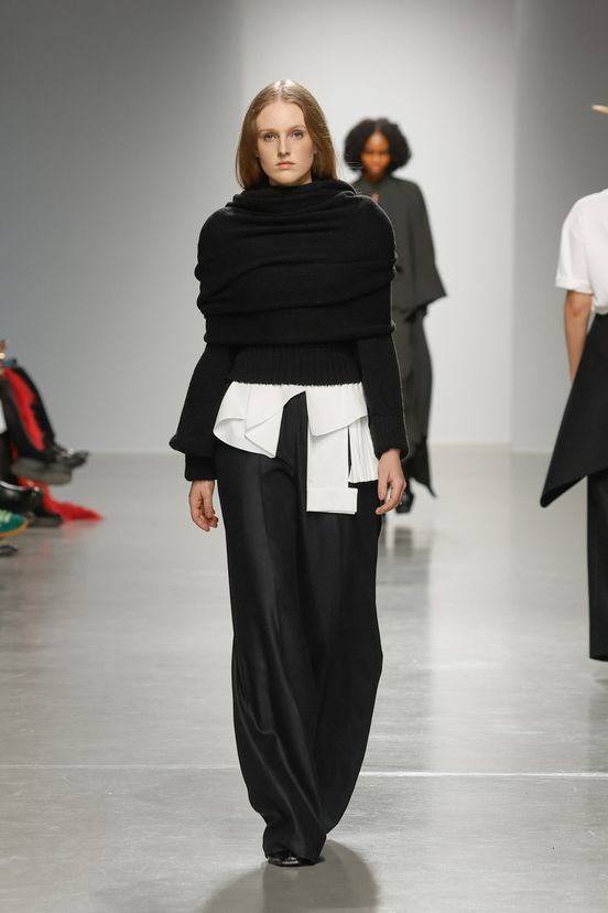 woman<br>FW24