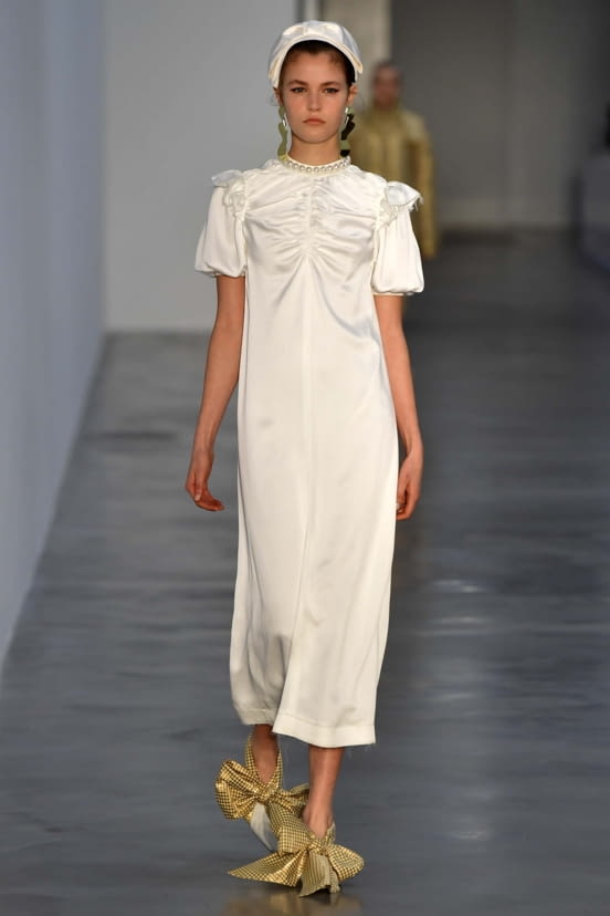 woman<br>SS18