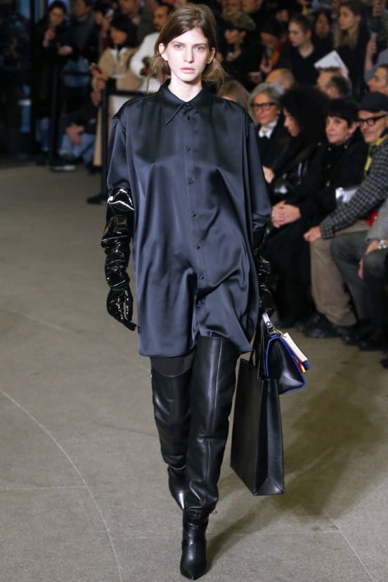 woman<br>FW18