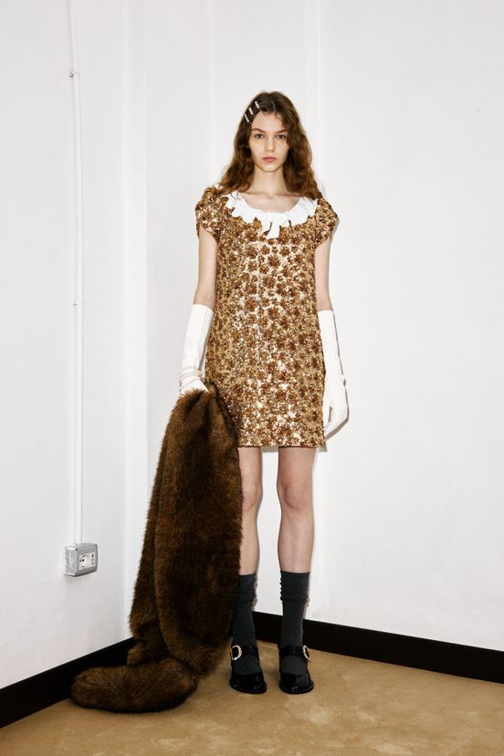 woman<br>Pre-Fall 2025