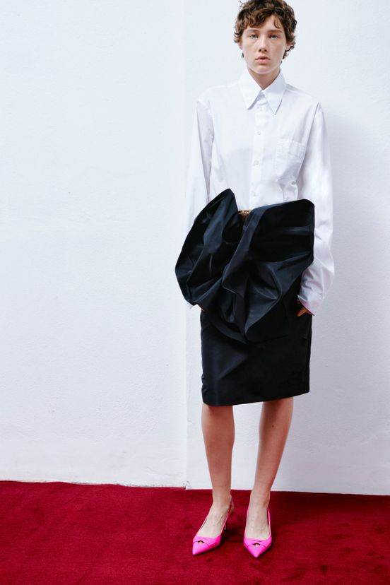 woman<br>Resort 2025