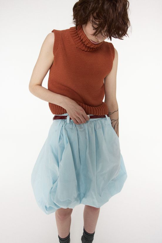 woman<br>RS27