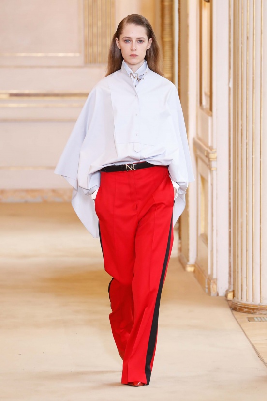 woman<br>FW18