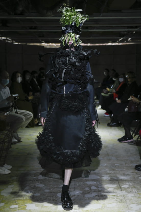 woman<br>SS21