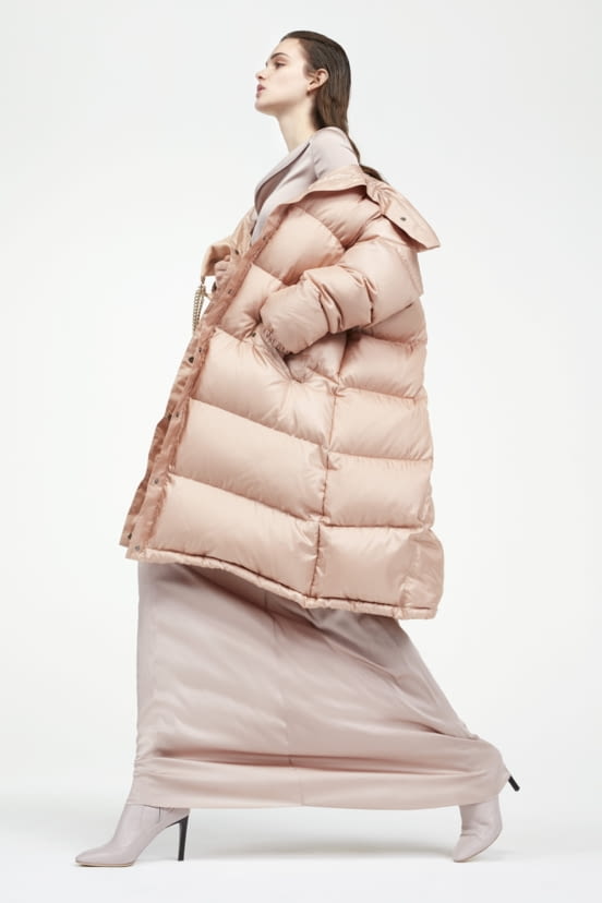 woman<br>PF17