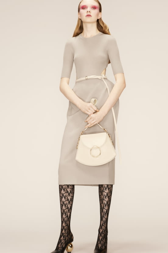 woman<br>RS18