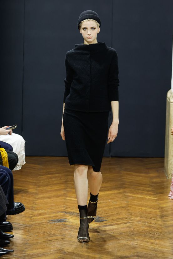 woman<br>FW23