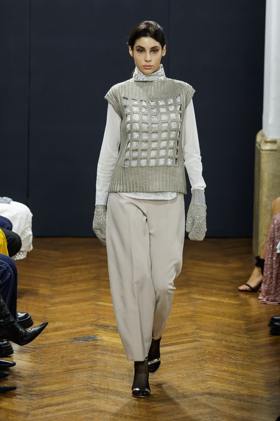 woman<br>FW23