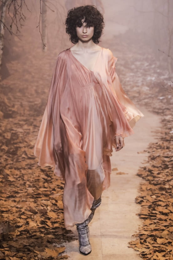 woman<br>F/W 17