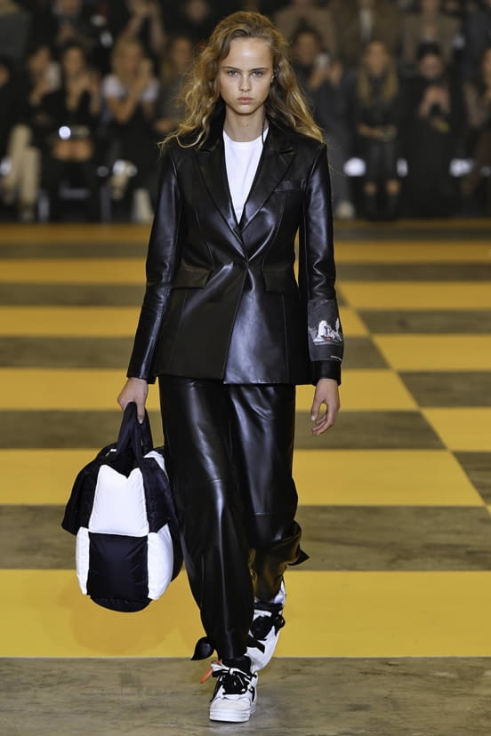 woman<br>FW19