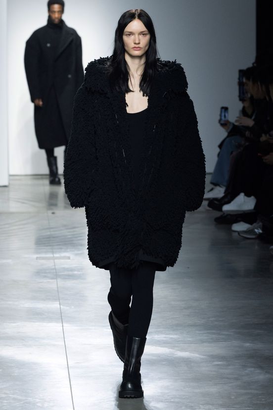 woman<br>FW23