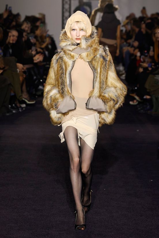 woman<br>FW25