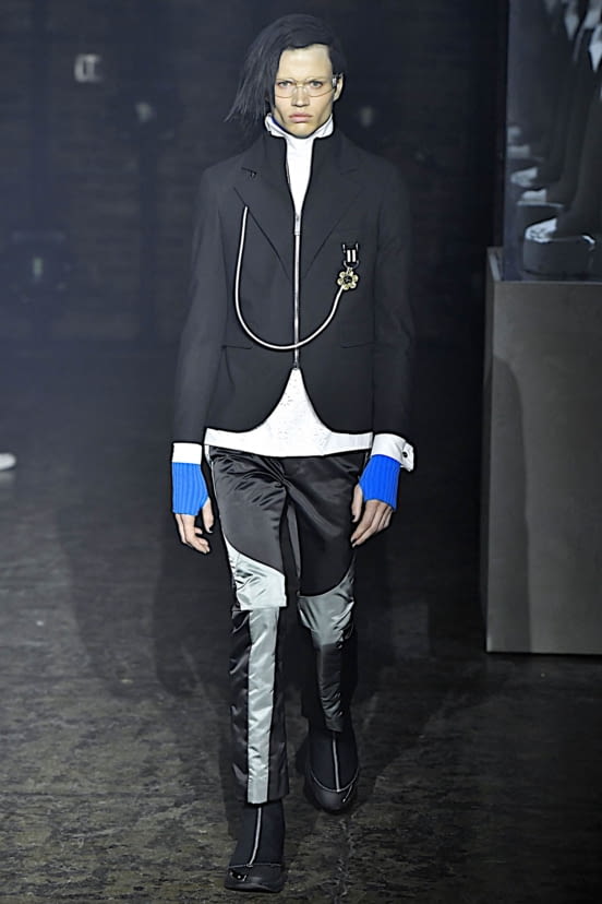 woman<br>FW19