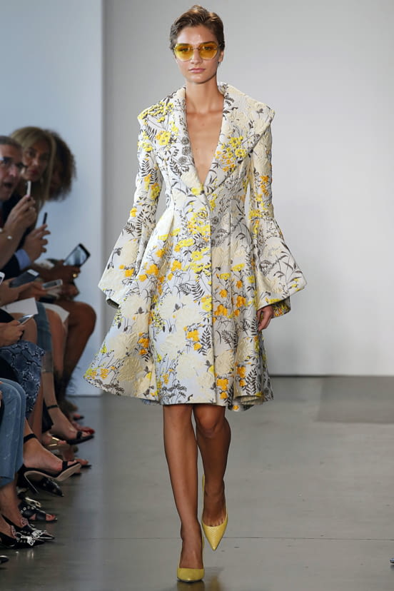 woman<br>SS19