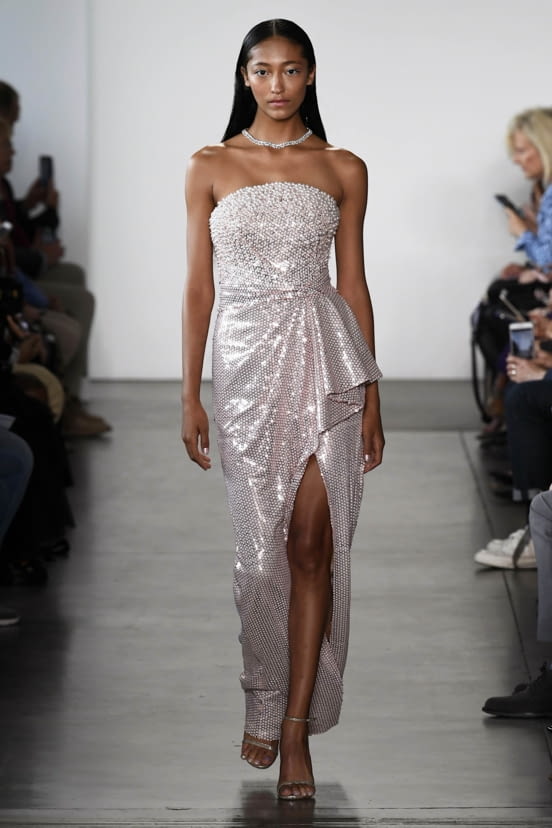 woman<br>SS20
