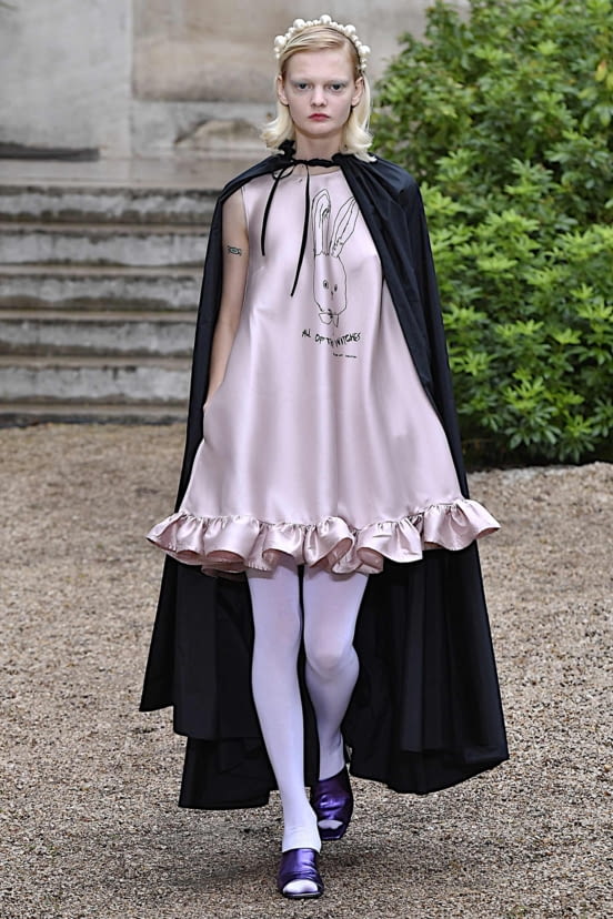woman<br>SS20