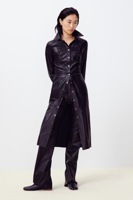 woman<br>FW22