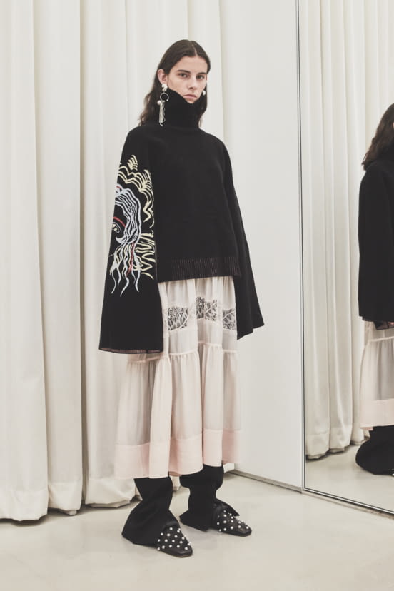 woman<br>PF19