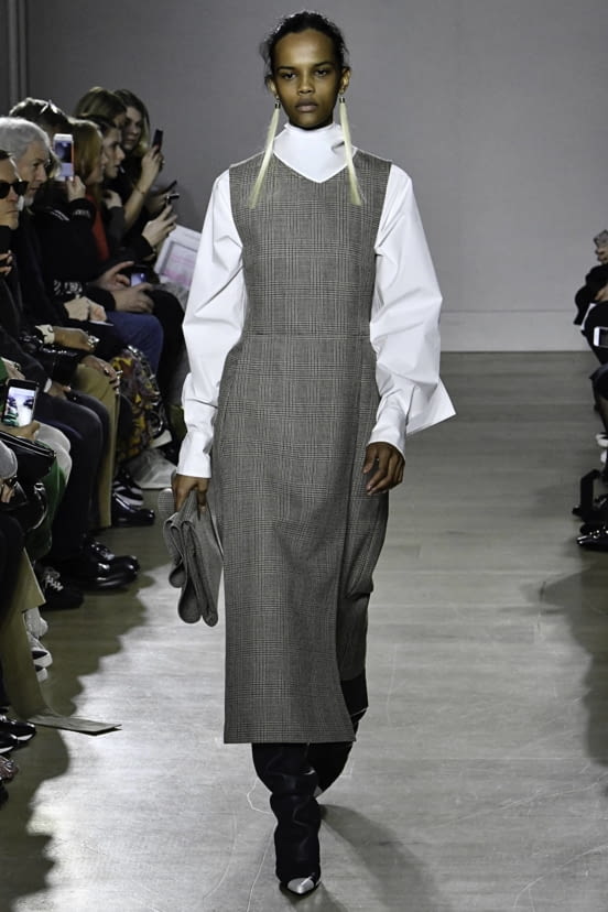 woman<br>FW19
