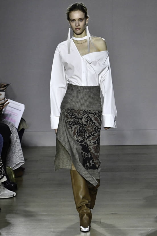 woman<br>FW19