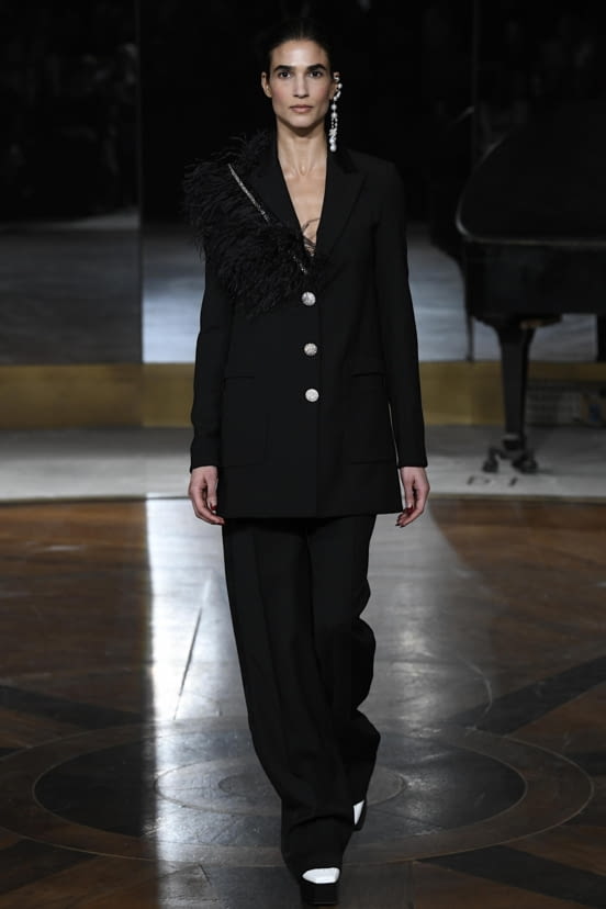 woman<br>FW20