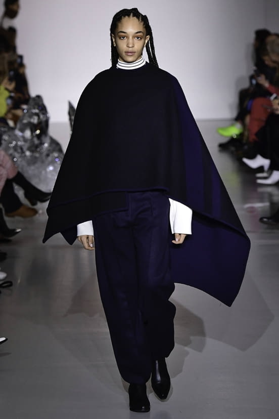 woman<br>FW19