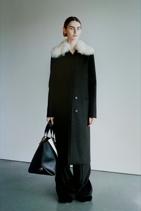 woman<br>FW21