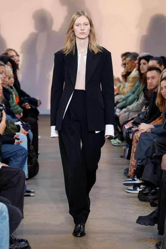 woman<br>FW23