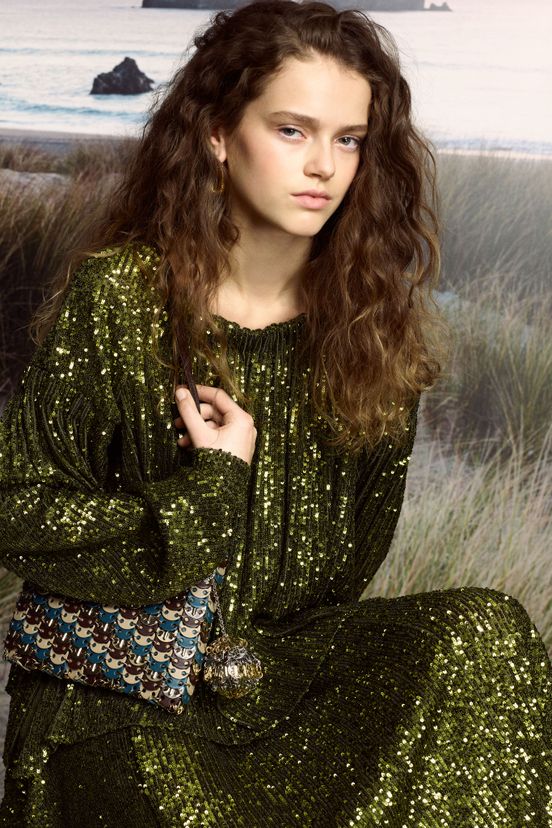 woman<br>Pre-Fall 2025