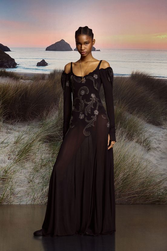 woman<br>Pre-Fall 2025