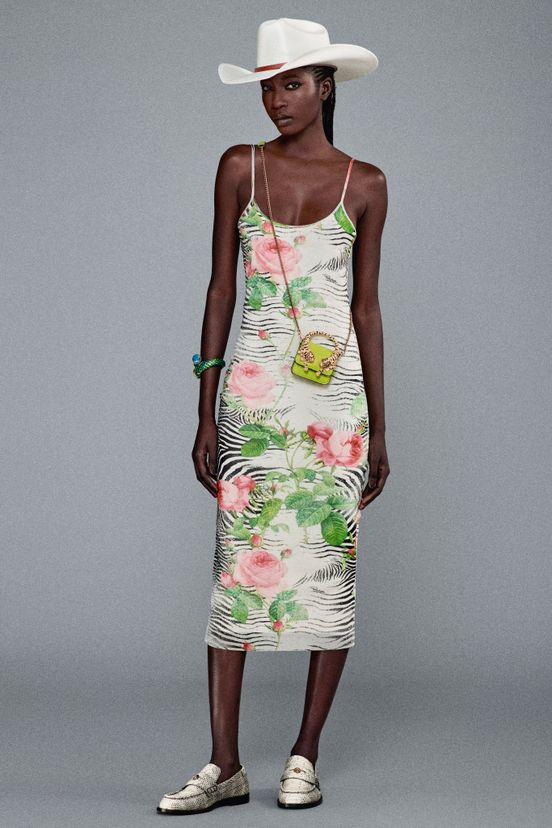 woman<br>Resort 2025