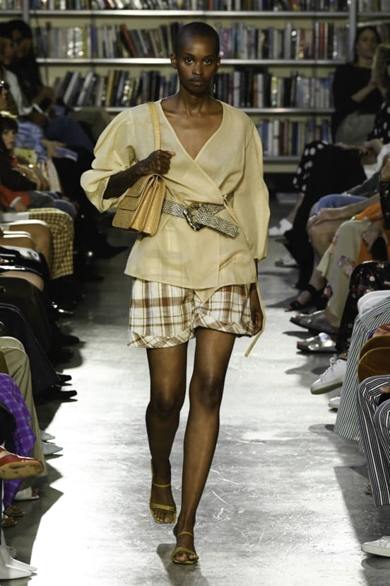 woman<br>SS20