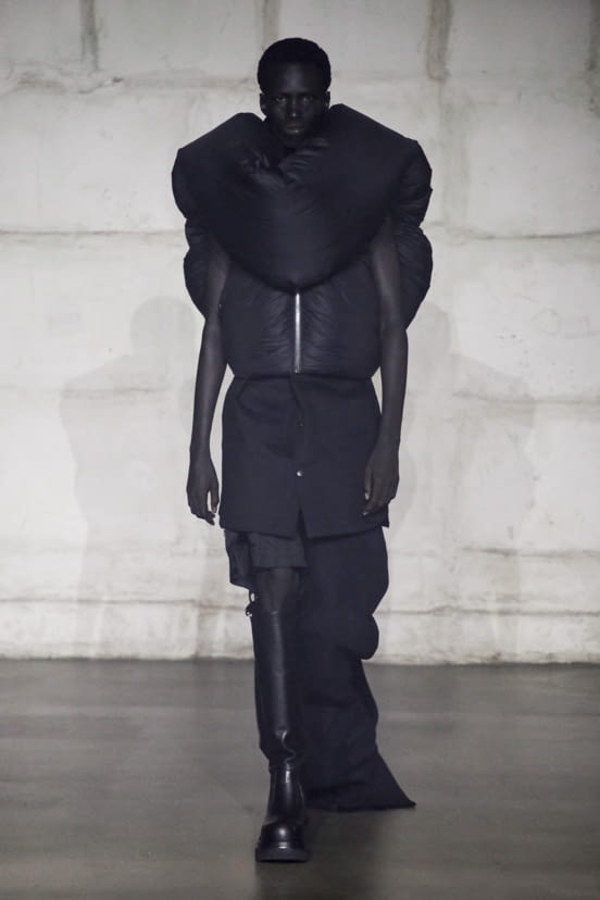 man<br>FW22