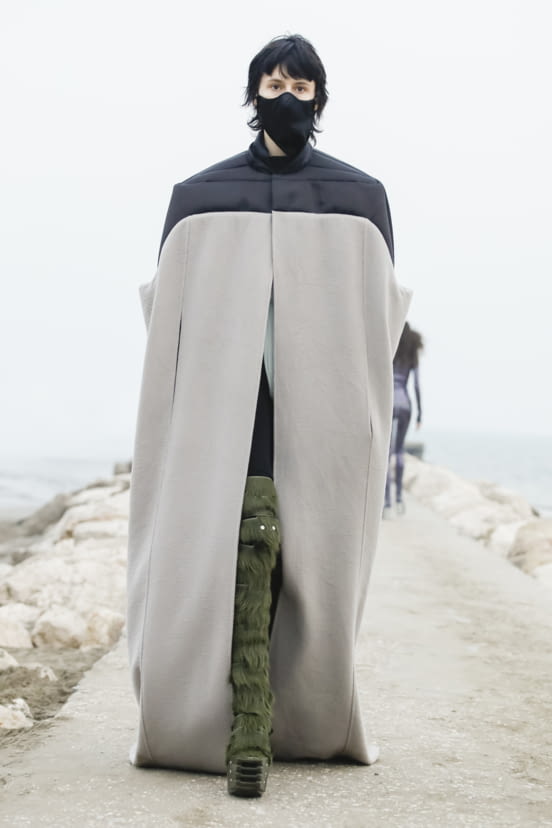 woman<br>FW21