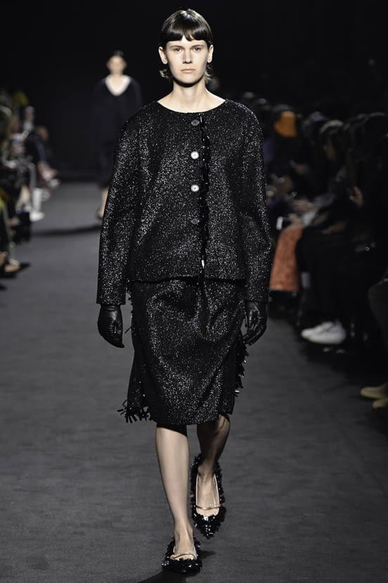 woman<br>FW19