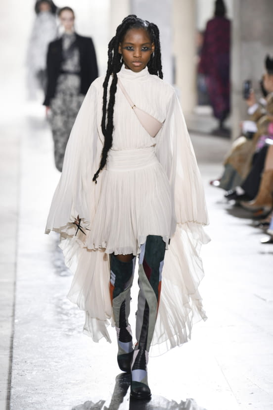 woman<br>FW22